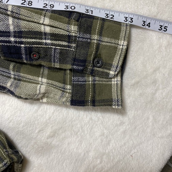 Wrangler Premium Shirt Men's 2XL Green Tan Plaid Flannel Long Sleeve Button Up - Picture 9 of 10